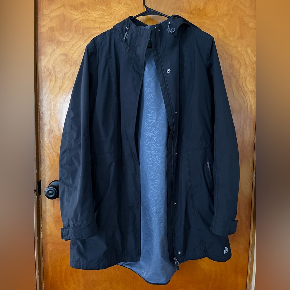 Eastern Mountain Sports hooded rain jacket